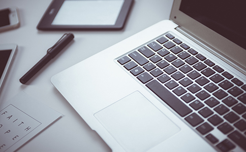 商標(biāo)設(shè)計要黑白提交